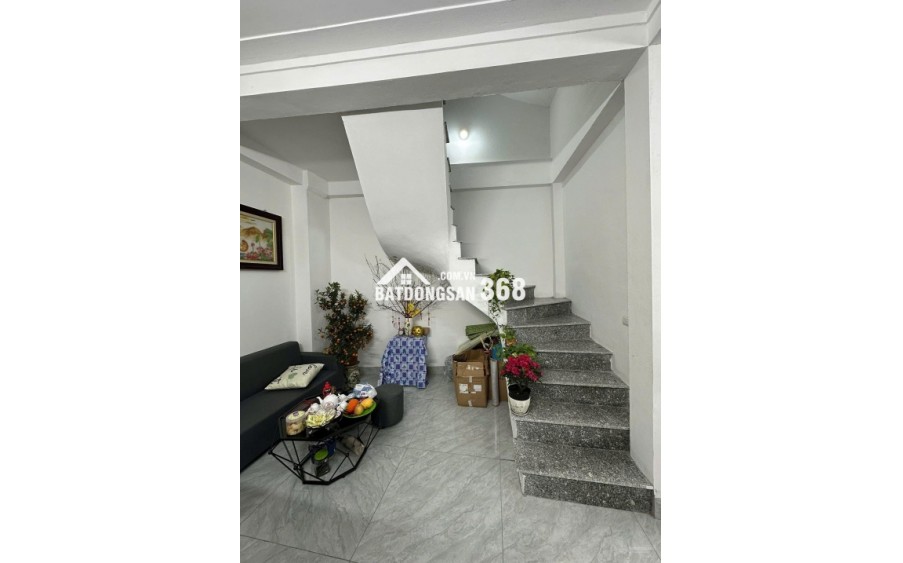 Đó cũng là lý do nhiều khách sau khi trao đổi với tôi, chỉ cần 2–3 căn là đã chọn được nhà phù hợp.